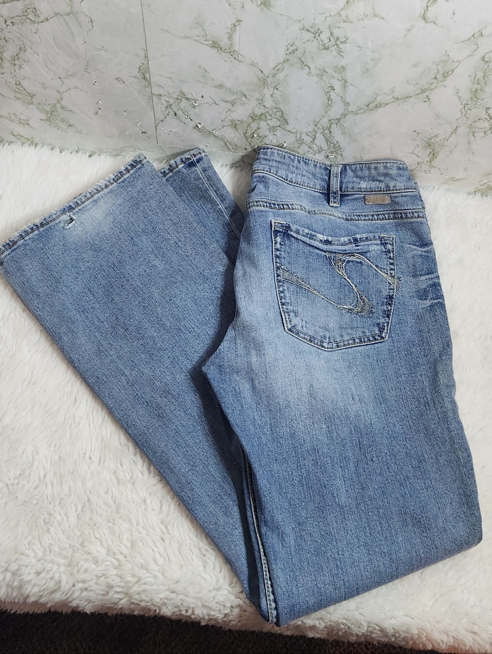 Silver Toni Distressed Jeans